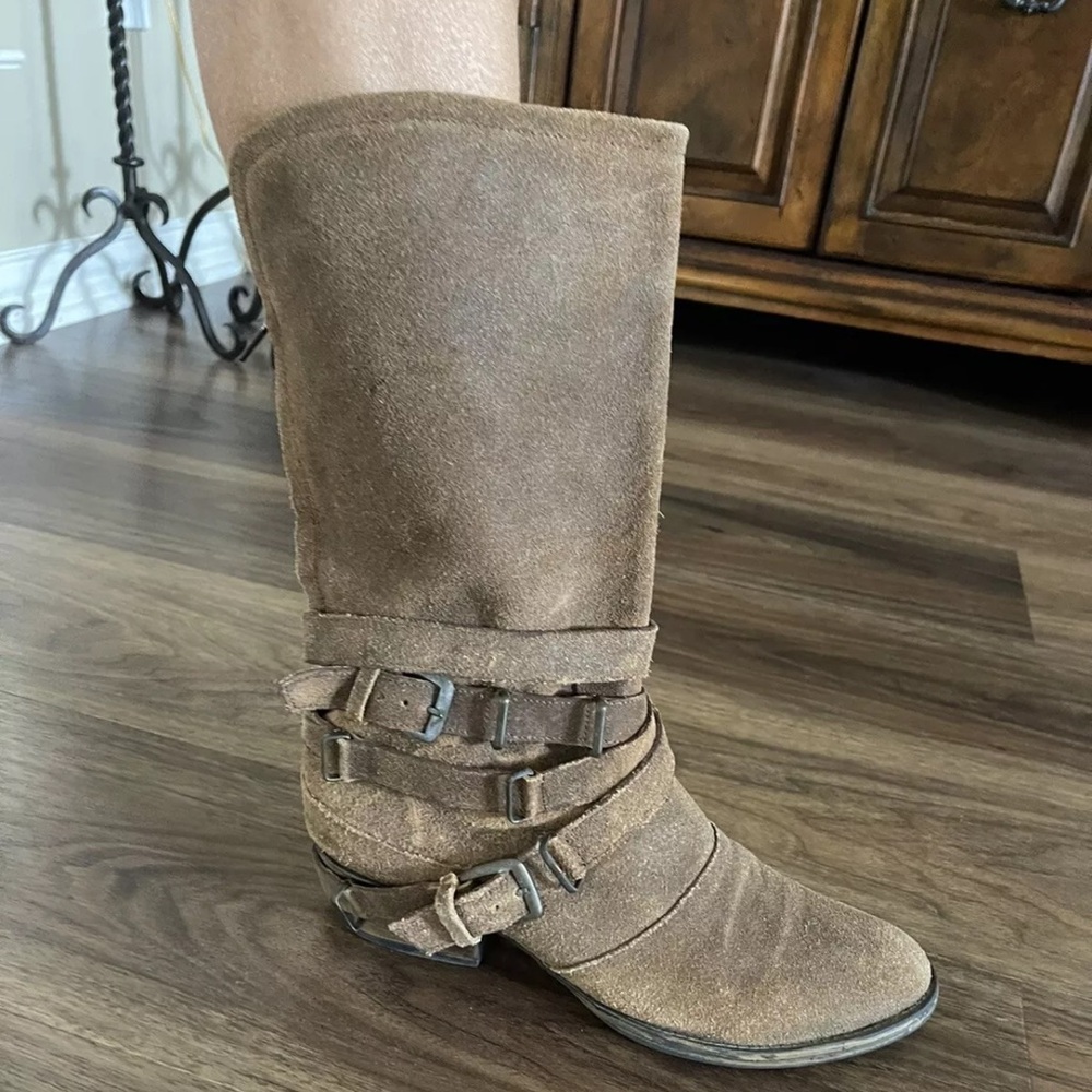Matisse Distressed suede  Western Boots